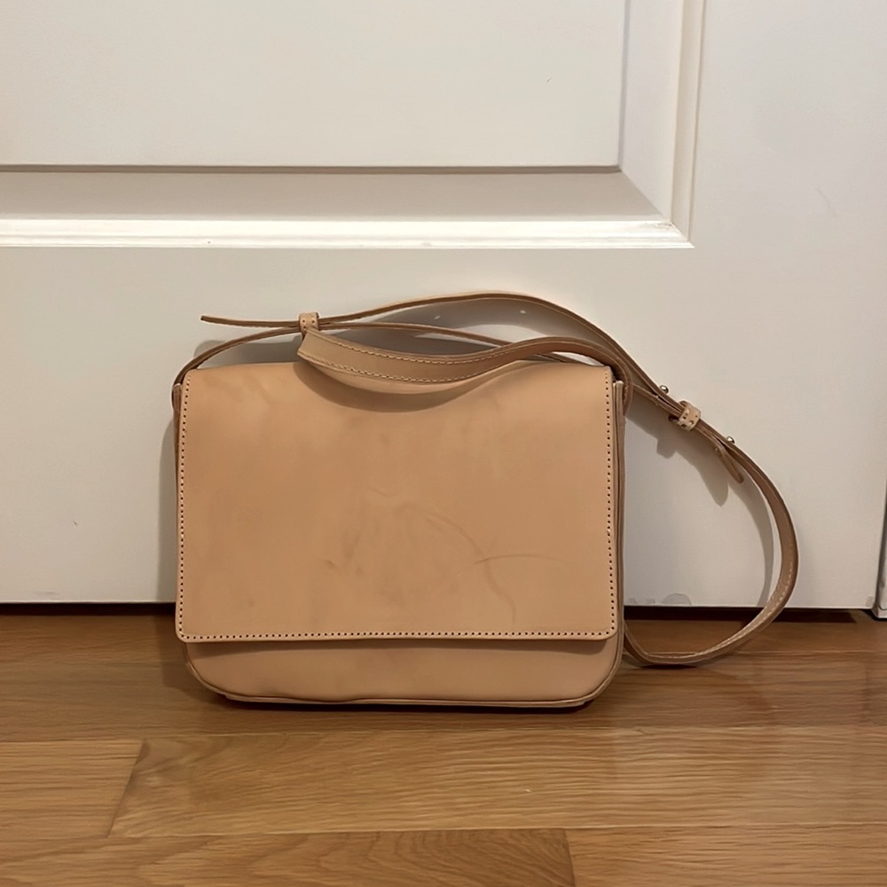 Nisolo Clara Crossbody - barely used